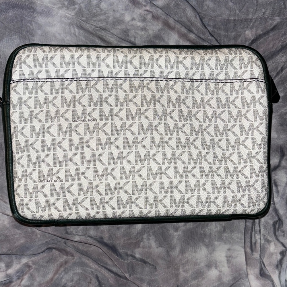 Michael Kors Black and White Men's Bag - Picture 2 of 6